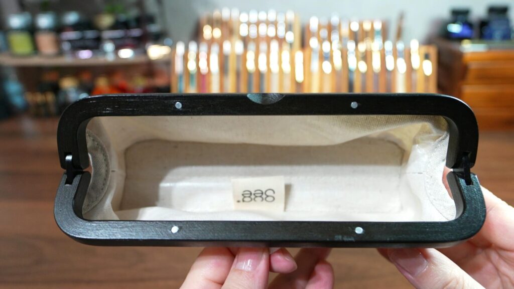 GUDEElife UROKI Pen Pouch がま口構造