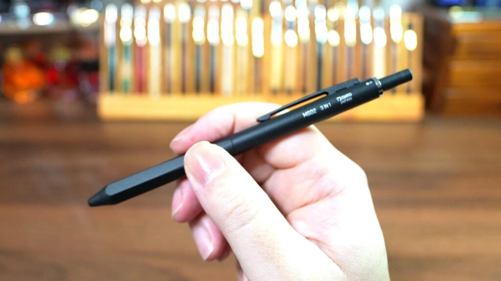 OHTO MS02 3IN1 多機能ペン 外観