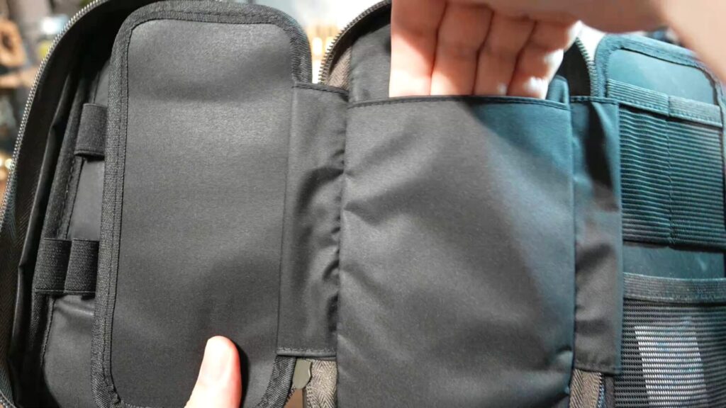 リヒトラブ XCOA ペンケース 内部構造