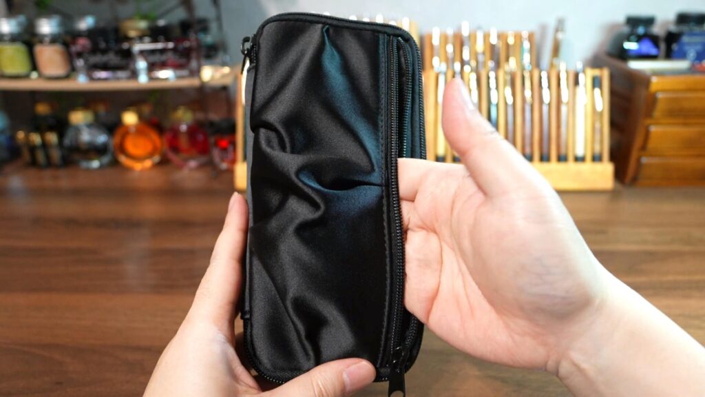 PLUS FABFAB ペンケース フロントポケット