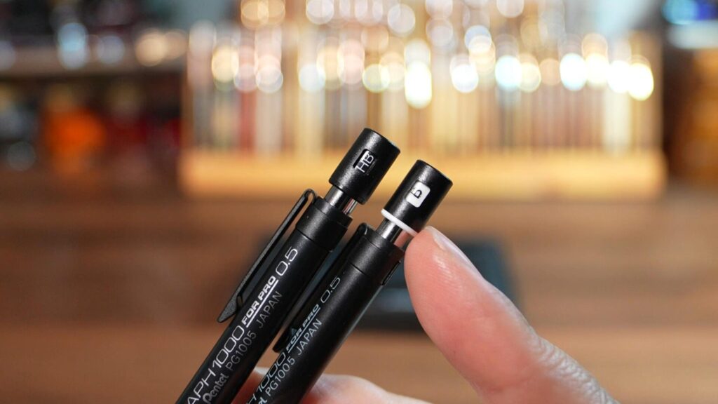 グラフギア500 60周年限定モデル ノックキャップ比較