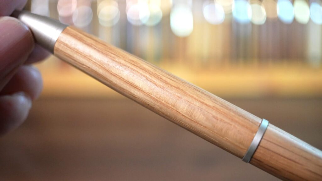 ピュアモルト オーク材 木軸 質感