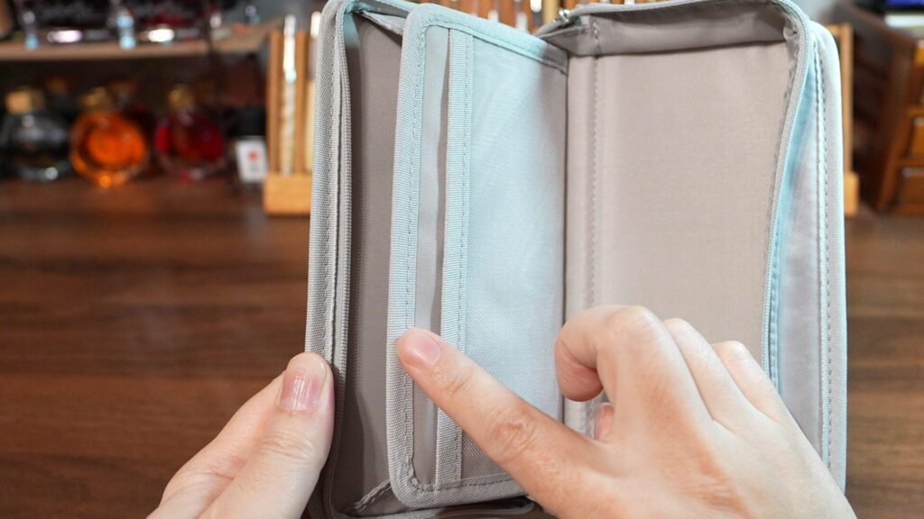 トレイルペンケース 内部レイアウト