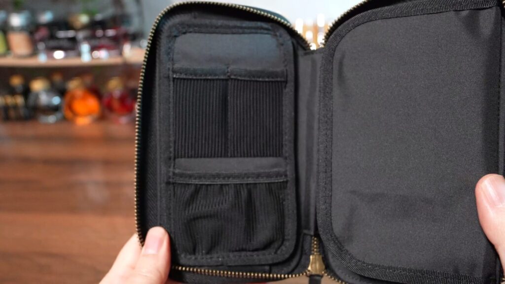 XCOA ペンケース ライト 内部構造