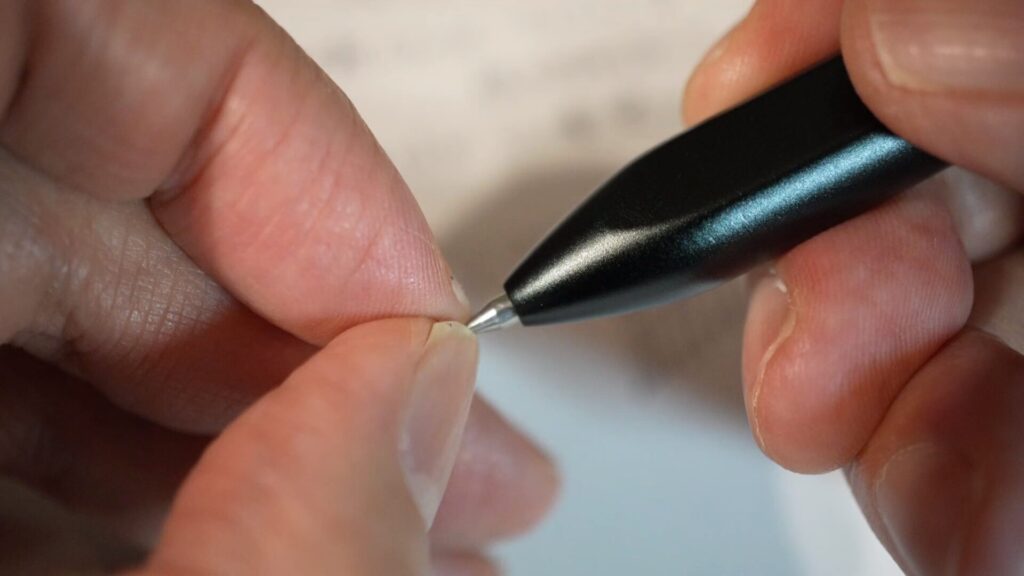 BLACKWING ボールペン ペン先のブレ