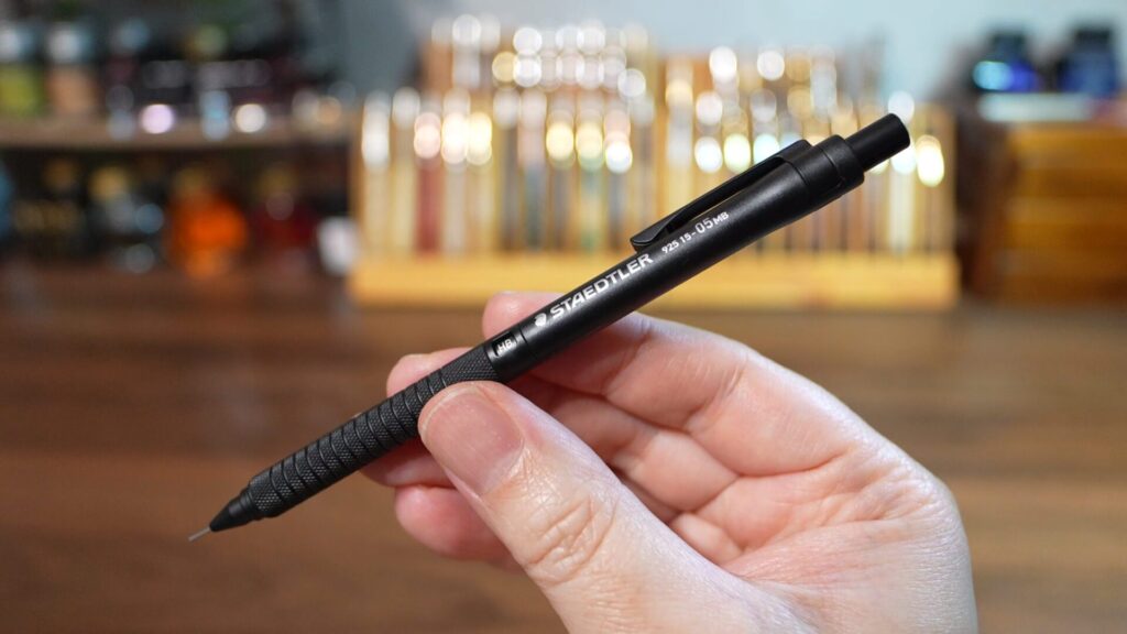 STAEDTLER 92515メタル ブラック外観
