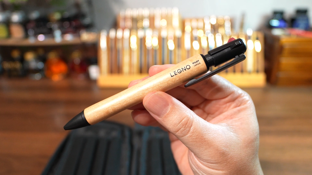 PILOT 2+1 LEGNO